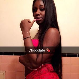 Meet your Posher, Adoree